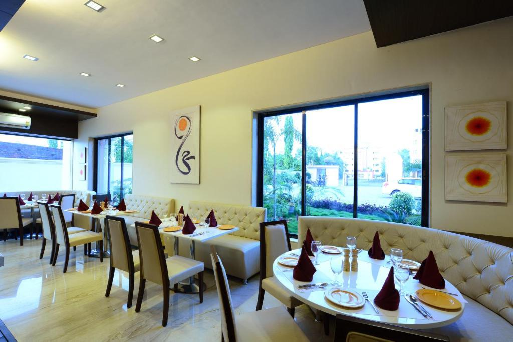 Hotel Jc Castle Shirdi Exterior foto